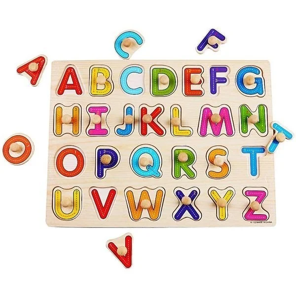 Puzzle lettres de l’alphabet en bois avec poignées